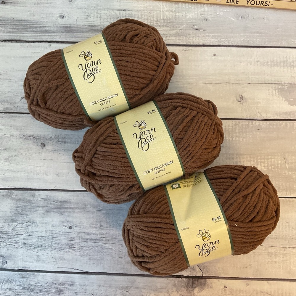 Yarn Bee Cozy Occasion #38 Coffee Lot Of 3 Skeins 5.5 Ounces 101 Yds Polyester